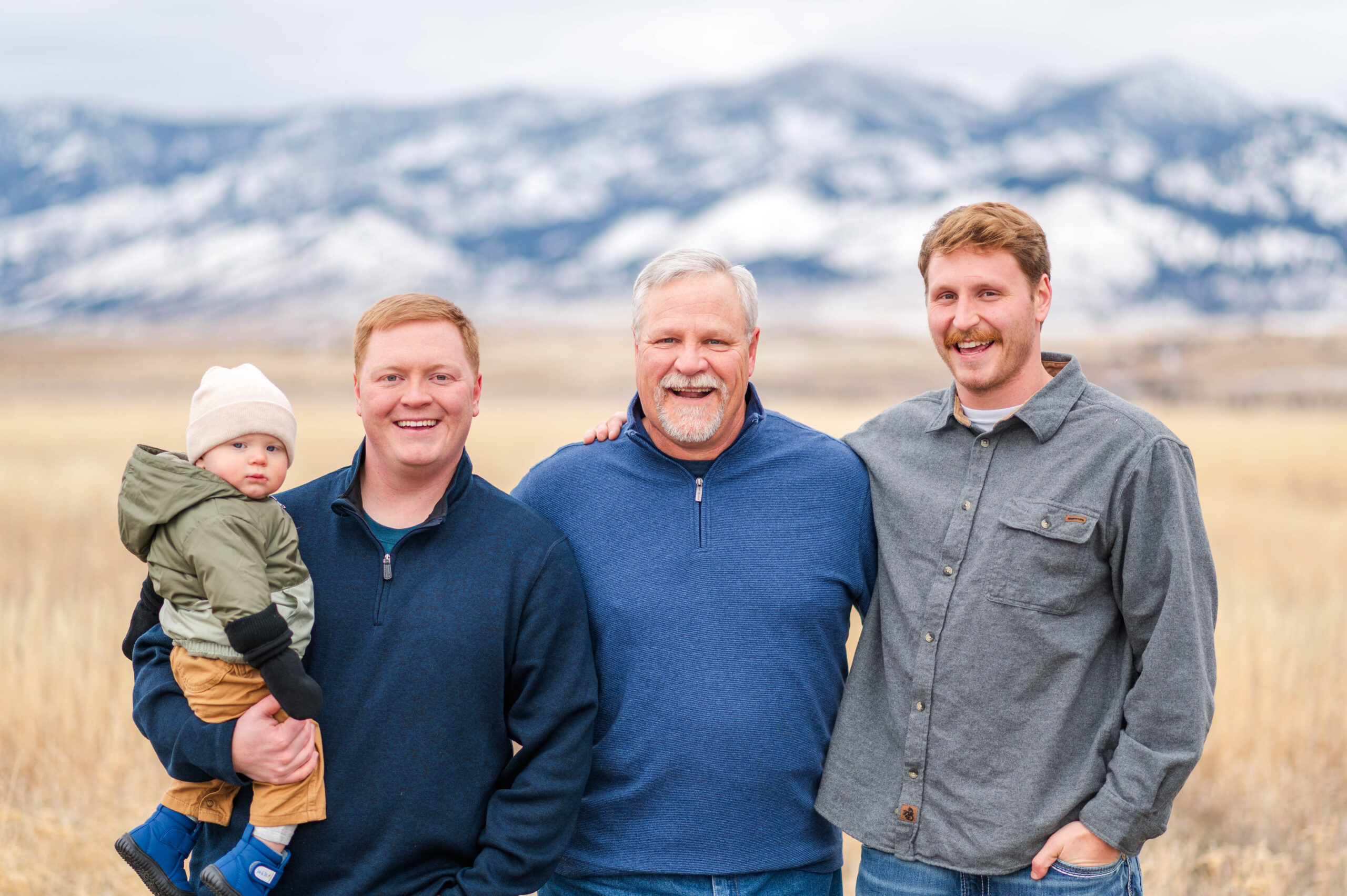 Three generations come together for this family holiday reunion in Belgrade, Montana by Laramee Love Photography